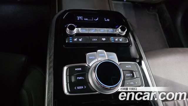 Genesis G90 5.0 AWD Prestige 2019 — фото 16