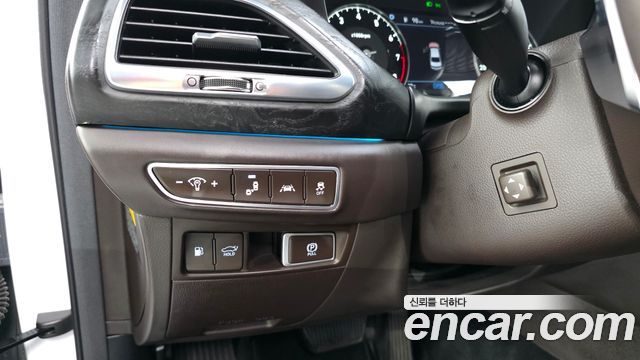 Genesis G90 5.0 AWD Prestige 2019 — фото 17