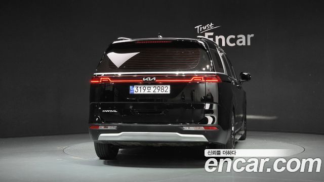 Kia Carnival (IV) Gasoline 9-Seater Prestige 2023 — фото 4