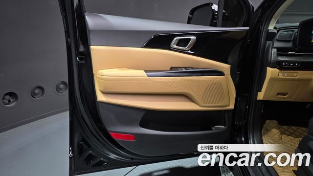 Kia Carnival (IV) Gasoline 9-Seater Prestige 2023 — фото 30