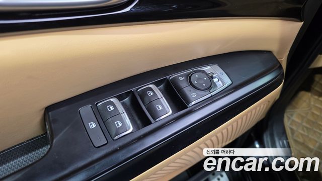 Kia Carnival (IV) Gasoline 9-Seater Prestige 2023 — фото 35