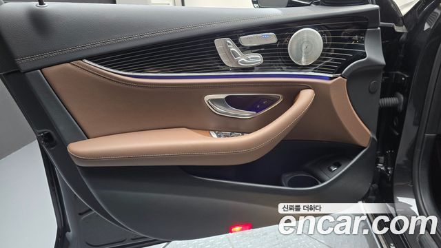 Mercedes-Benz E-Class (W213) E450 4MATIC Exclusive 2021 — фото 24