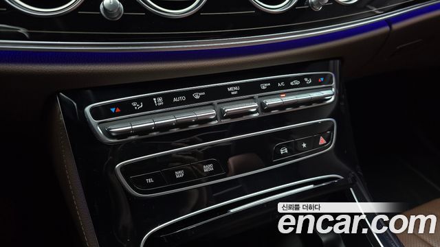 Mercedes-Benz E-Class (W213) E450 4MATIC Exclusive 2021 — фото 34