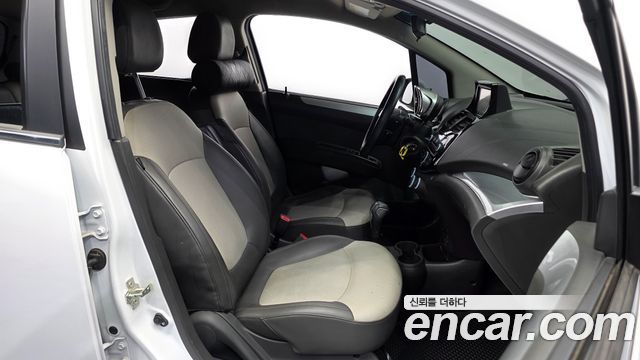 Chevrolet Spark Spark S LT 2014 — фото 11