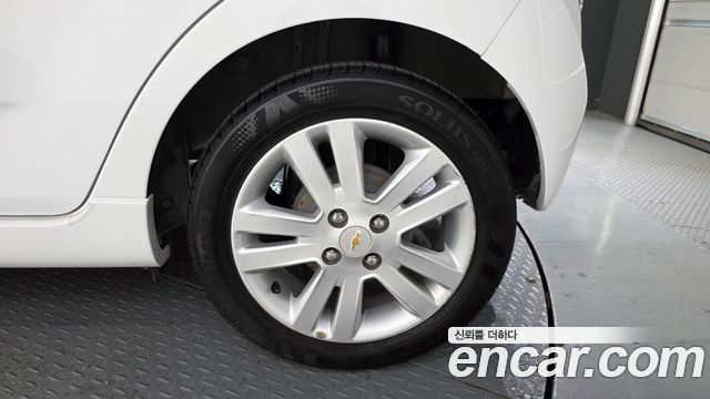Chevrolet Spark Spark S LT 2014 — фото 21