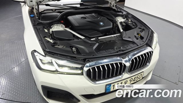 BMW 5 Series (G30) 530i M Sport Package 2022 — фото 6