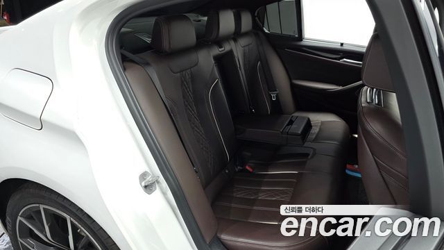 BMW 5 Series (G30) 530i M Sport Package 2022 — фото 11