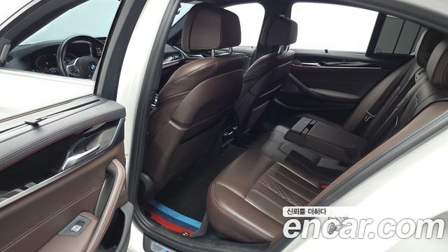 BMW 5 Series (G30) 530i M Sport Package 2022 — фото 12
