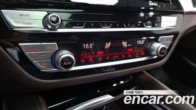 BMW 5 Series (G30) 530i M Sport Package 2022 — фото 16