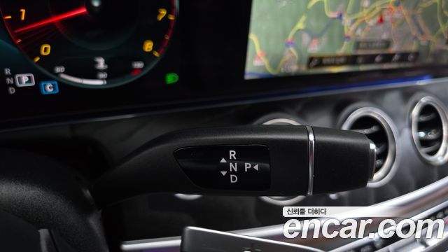 Mercedes-Benz E-Class (W213) E250 AMG Line 2023 — фото 9
