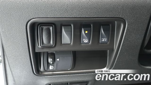 Renault Korea QM6 2.0 LPe RE Signature 2WD 2020 — фото 13