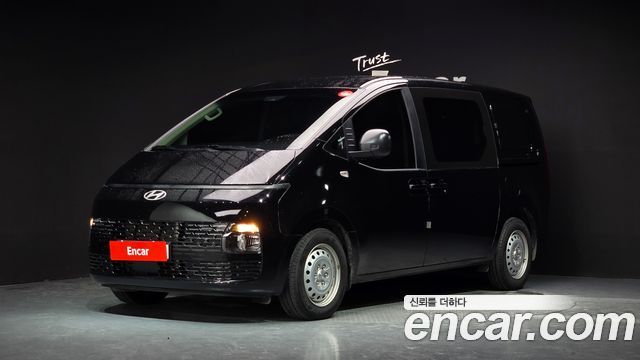 Hyundai Staria Cargo 5-Seater Smart 2025 — фото 1