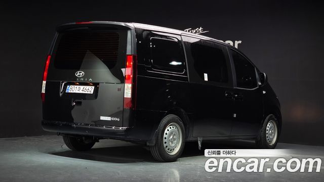 Hyundai Staria Cargo 5-Seater Smart 2025 — фото 2