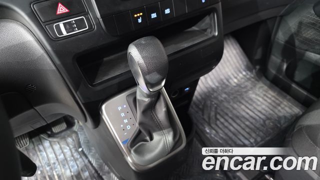 Hyundai Staria Cargo 5-Seater Smart 2025 — фото 9