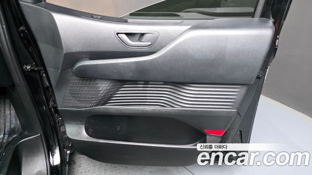 Hyundai Staria Cargo 5-Seater Smart 2025 — фото 24