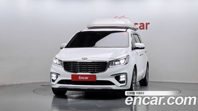 Kia Carnival 9-Seater Prstige 2019 — фото 3
