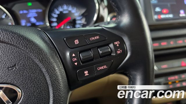 Kia Carnival 9-Seater Prstige 2019 — фото 14