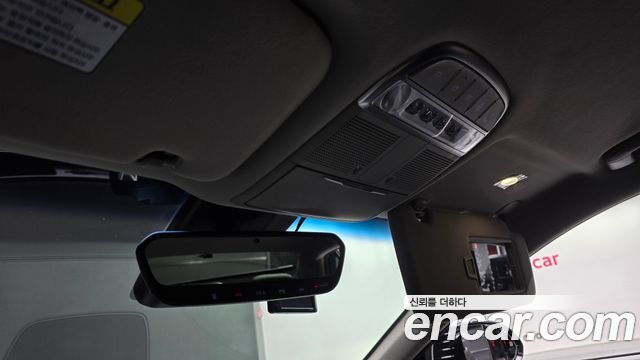 Genesis EQ900 3.3 T-GDI AWD Premiun Luxury 2018 — фото 23