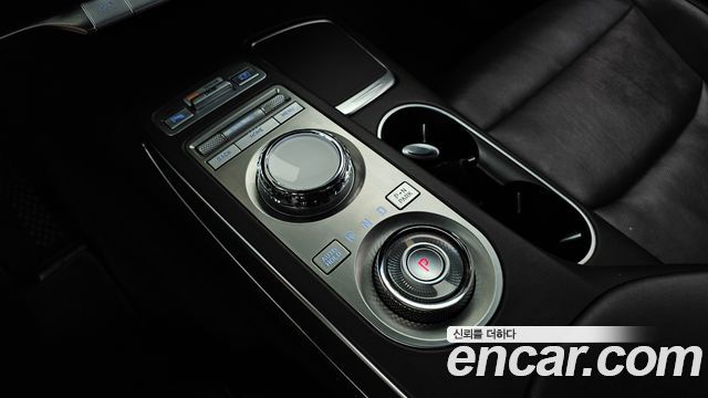 Genesis GV70 2.2 Diesel AWD 2021 — фото 9