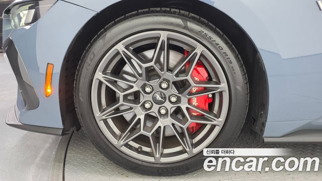 Ford Mustang (VII) 5.0 GT Premium Coupe 2024 — фото 5