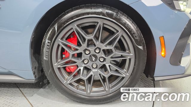 Ford Mustang (VII) 5.0 GT Premium Coupe 2024 — фото 27