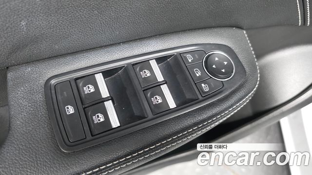Renault Korea XM3 1.3 TCe RE Signature 2023 — фото 28