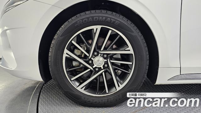 Hyundai Grandeur (IG) 2.5 Premium 2021 — фото 5