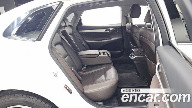 Hyundai Grandeur (IG) 2.5 Premium 2021 — фото 17