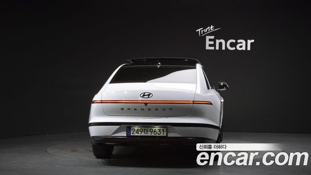 Hyundai Grandeur Hybrid (GN7) Calligraphy 2023 — фото 4