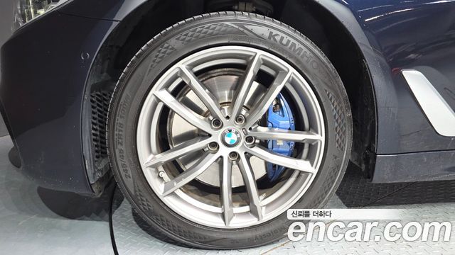 BMW 5 Series (G30) 530i xDrive M Sport Package Plus 2018 — фото 5