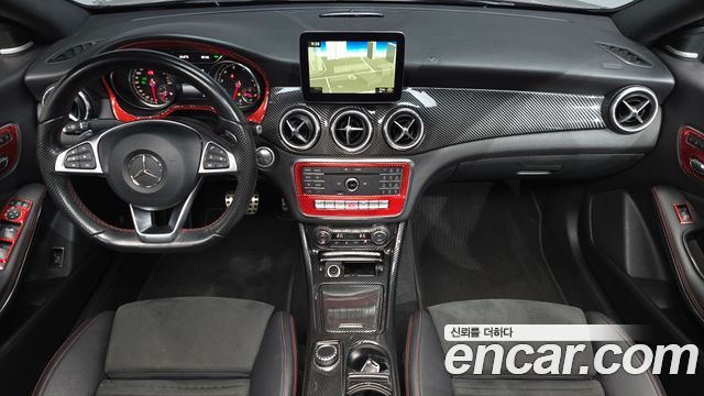 Mercedes-Benz CLA-Class (C117) CLA250 4MATIC AMG Line 2017 — фото 7