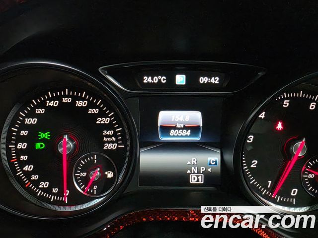 Mercedes-Benz CLA-Class (C117) CLA250 4MATIC AMG Line 2017 — фото 8