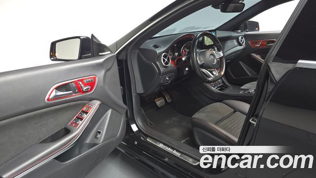 Mercedes-Benz CLA-Class (C117) CLA250 4MATIC AMG Line 2017 — фото 10