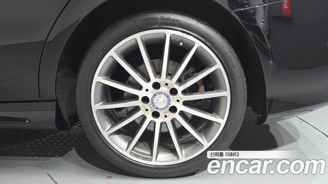 Mercedes-Benz CLA-Class (C117) CLA250 4MATIC AMG Line 2017 — фото 21