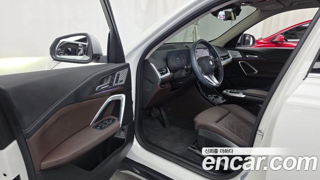 BMW X1 (U11) xDrive 20i xLine 2024 — фото 10
