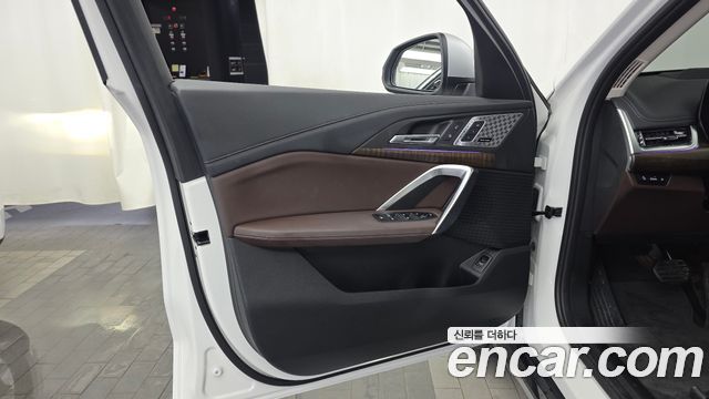 BMW X1 (U11) xDrive 20i xLine 2024 — фото 30