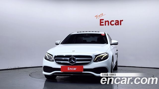 Mercedes-Benz E-Class (W213) E220d Avantgarde 2017 — фото 3