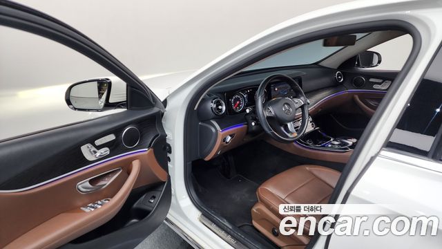 Mercedes-Benz E-Class (W213) E220d Avantgarde 2017 — фото 10