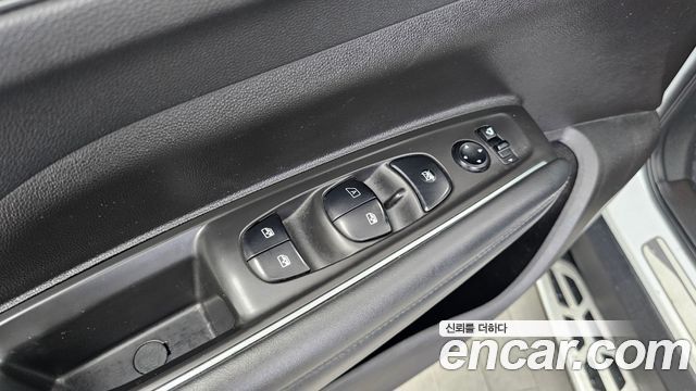 Renault Korea QM6 Gasoline 2WD RE Signature 2019 — фото 36
