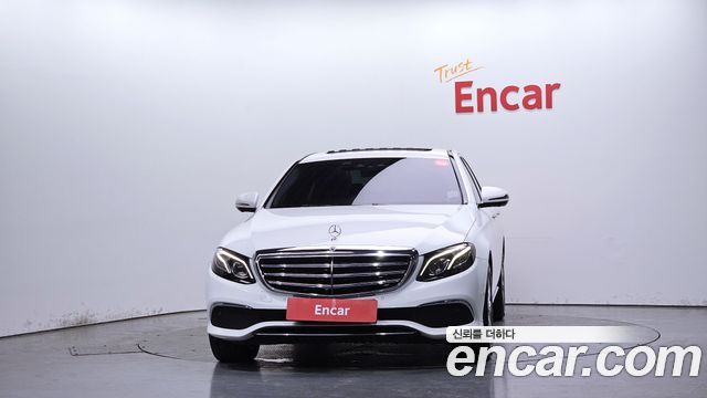 Mercedes-Benz E-Class (W213) E300 4MATIC Exclusive 2019 — фото 3
