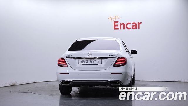 Mercedes-Benz E-Class (W213) E300 4MATIC Exclusive 2019 — фото 4