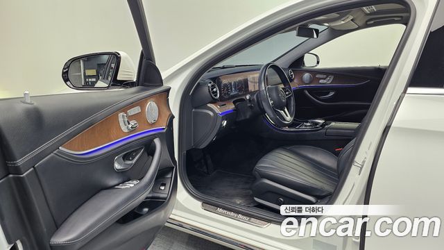 Mercedes-Benz E-Class (W213) E300 4MATIC Exclusive 2019 — фото 10