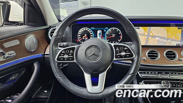 Mercedes-Benz E-Class (W213) E300 4MATIC Exclusive 2019 — фото 13