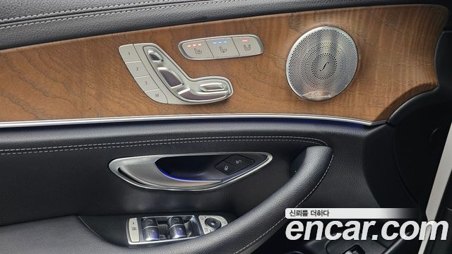 Mercedes-Benz E-Class (W213) E300 4MATIC Exclusive 2019 — фото 16