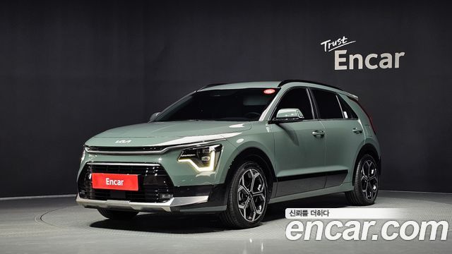 Kia Niro Signature 2022 — фото 1