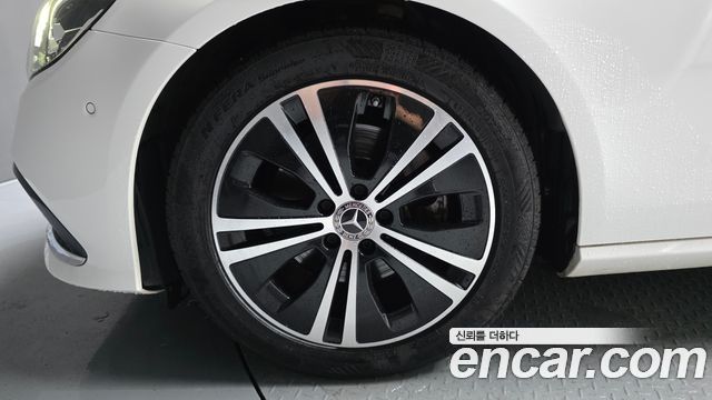 Mercedes-Benz E-Class (W213) E250 Avantgarde 2021 — фото 5