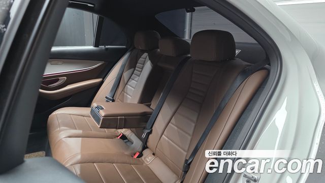 Mercedes-Benz E-Class (W213) E250 Avantgarde 2021 — фото 16