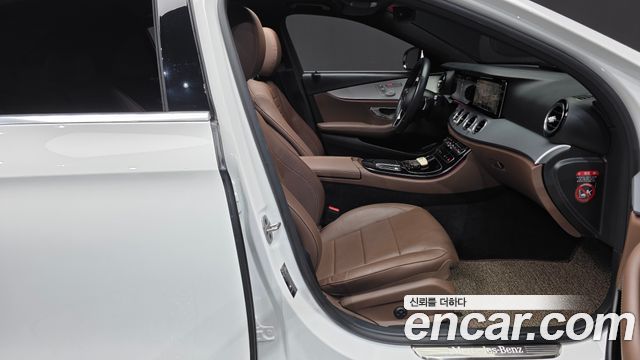 Mercedes-Benz E-Class (W213) E250 Avantgarde 2021 — фото 32