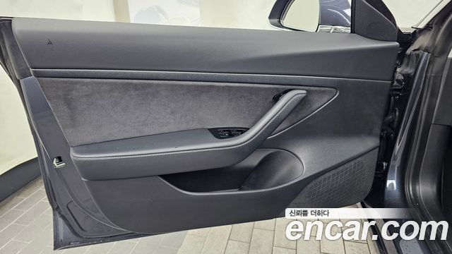 Tesla Model 3 Standard Range Plue RWD 2020 — фото 24