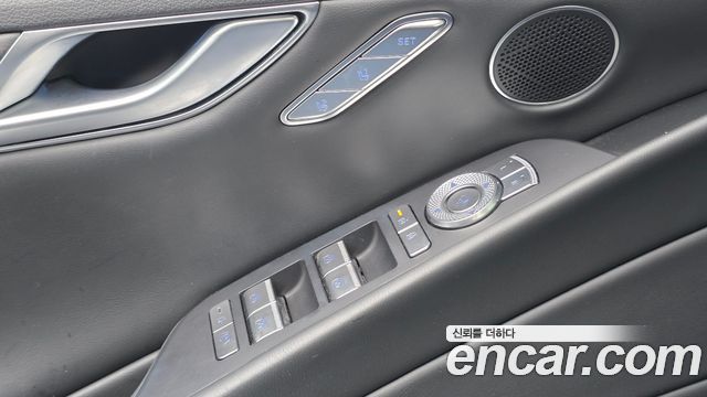 Genesis G80 (RG3) Gasoline 3.5 Turbo AWD 2025 — фото 12